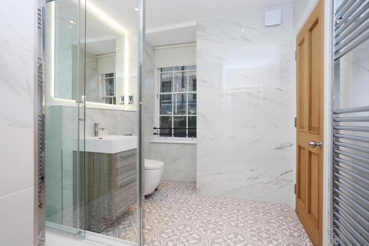 Joivy Modern And Airy Flat On The Historic Royal Mile Apartment Edinburgh Bagian luar foto