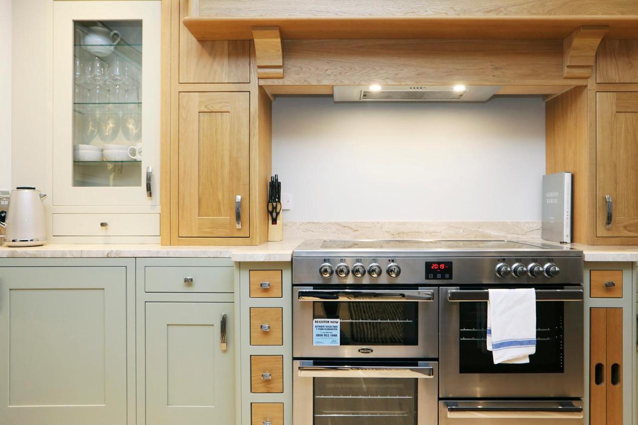 Joivy Modern And Airy Flat On The Historic Royal Mile Apartment Edinburgh Bagian luar foto